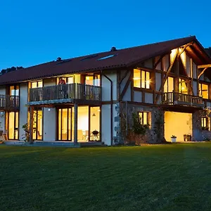  Country house Hemingway Kanala